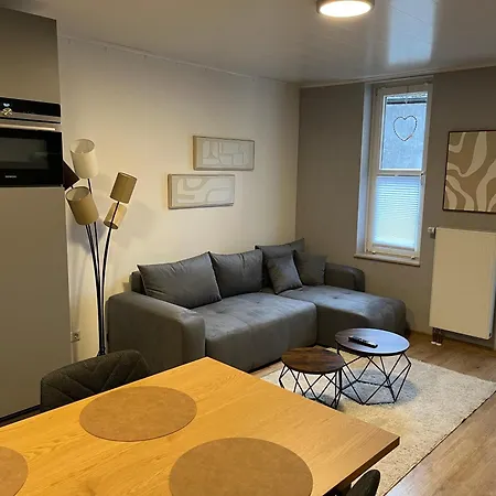 Zentral Wohnen Am Marktplatz Mit Balkon & Netflix Lägenhet *