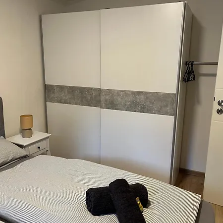 Zentral Wohnen Am Marktplatz Mit Balkon & Netflix Lägenhet *