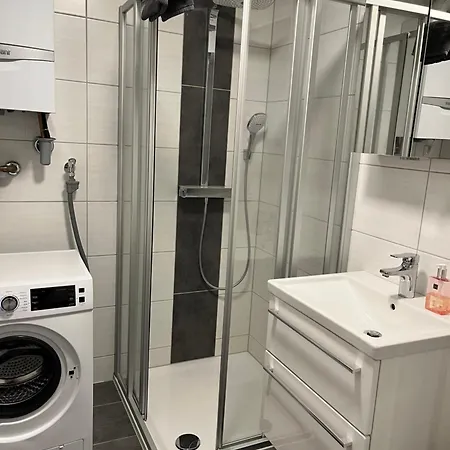 Lägenhet Zentral Wohnen Am Marktplatz Mit Balkon & Netflix *