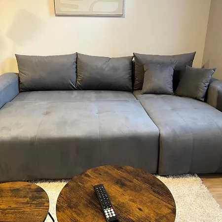 Zentral Wohnen Am Marktplatz Mit Balkon & Netflix Lägenhet